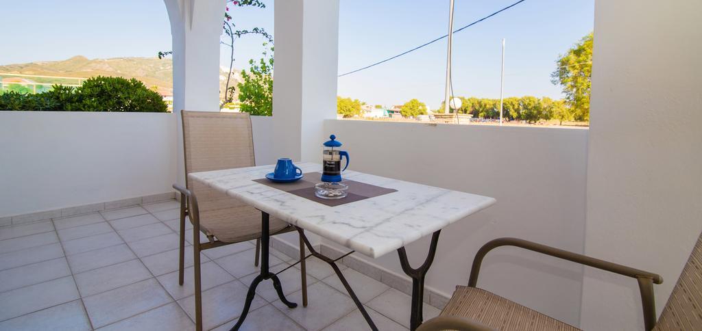 Kalamákion Ostria Apartments מראה חיצוני תמונה